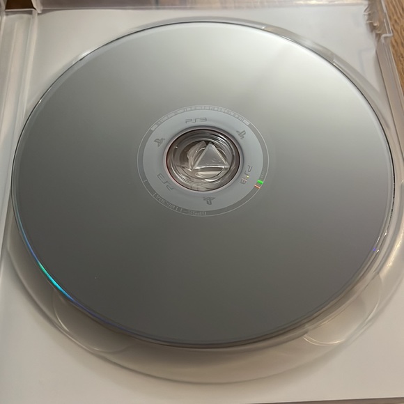 SHADOWS OF THE DAMNED - Picture 4 of 5